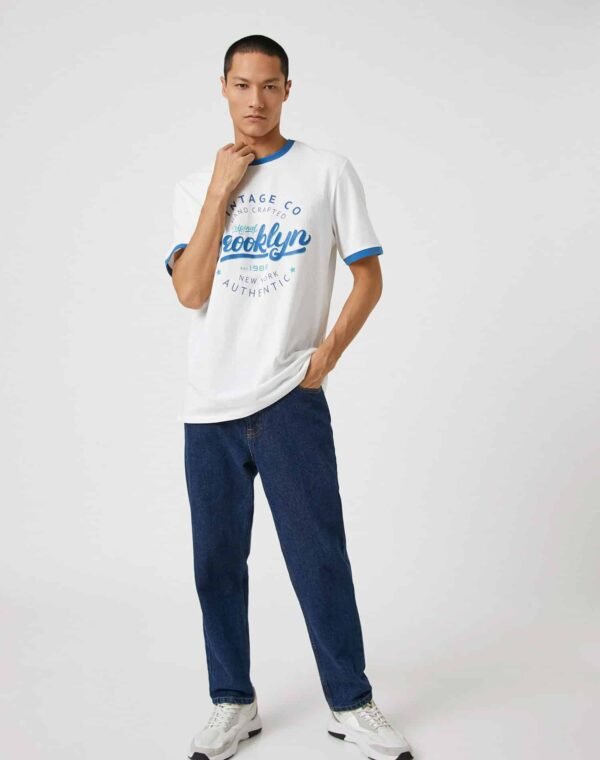 ⁦College T-Shirt Printed Crew Neck Short Sleeve⁩ - الصورة ⁦2⁩